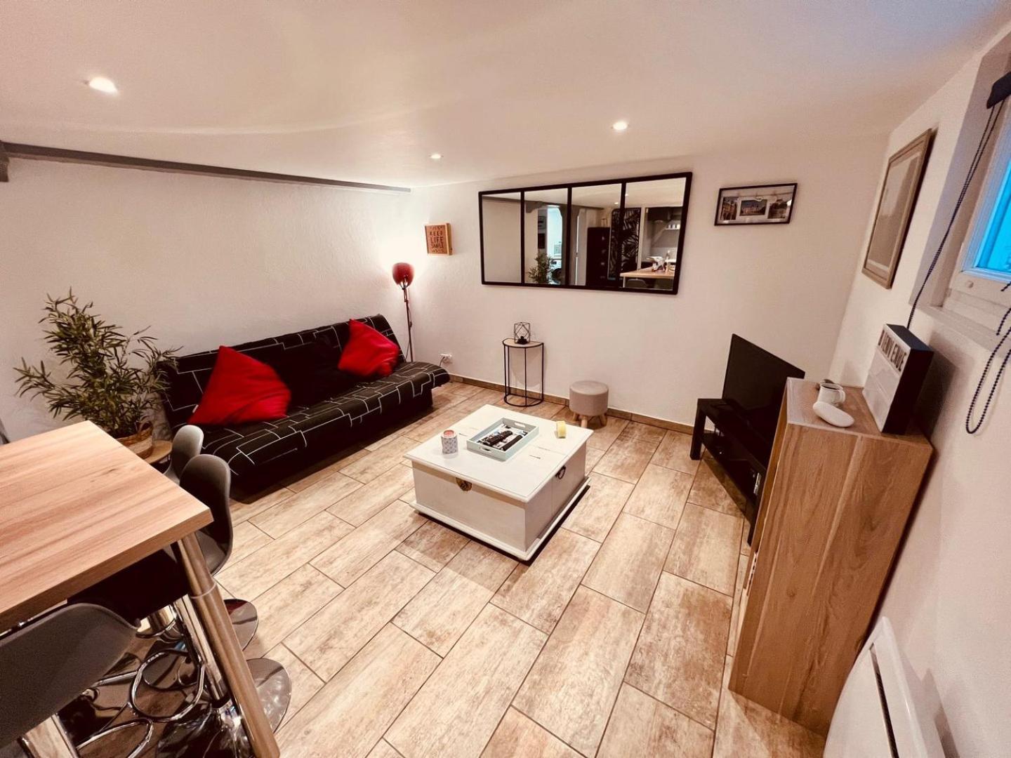 Le Camille Charming With Garden 5 Min Chu Apartment Poitiers Exterior photo
